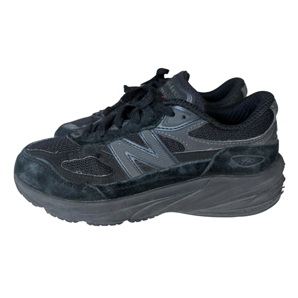 New Balance 990v6 Sneakers, Little Kids size 2